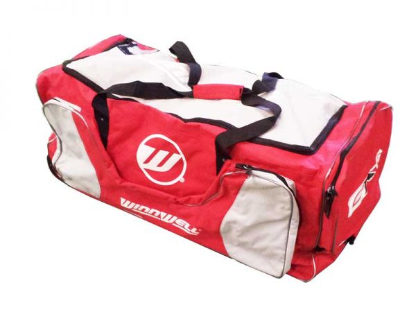 今週のスペシャル 防具バック ホイール付き 38.5 RED 新品 特価・訳有り