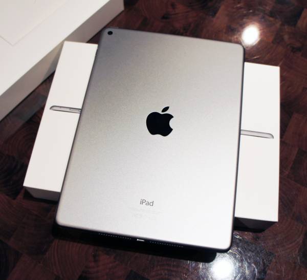 【1円スタート】Apple iPad Air2 Wi-Fi 16GB スペースグレイ【新品同様】