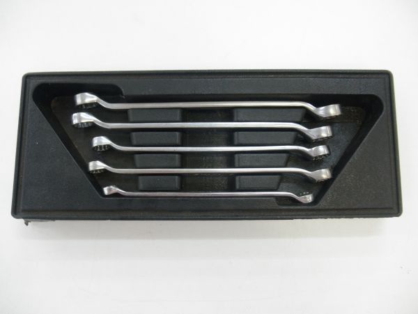 s532869660.3