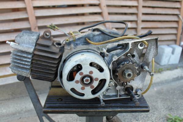 kawasaki kv75 エンジン