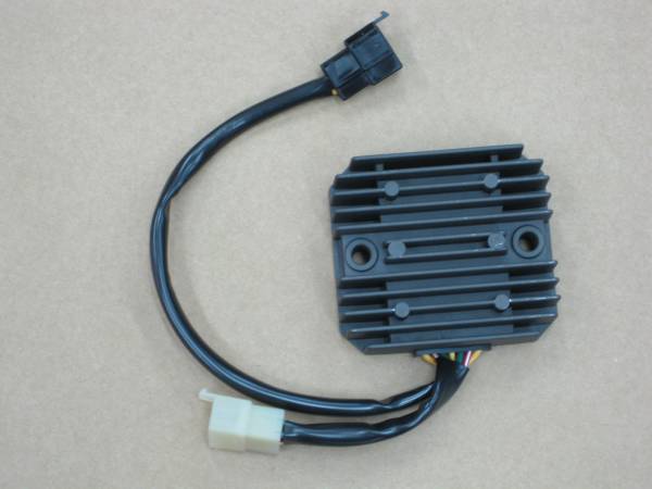 ■ブロス400/ブロス650/BROS 400/BROS 650/NC25/RC31■純正新品レギュレーターレクチファイヤー/SH538C-12/MN8