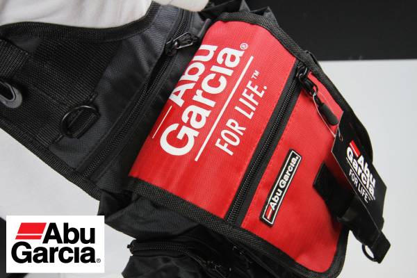 【Abu Garcia】 ショルダーバッグ 【新品】 Black×Red 黒赤