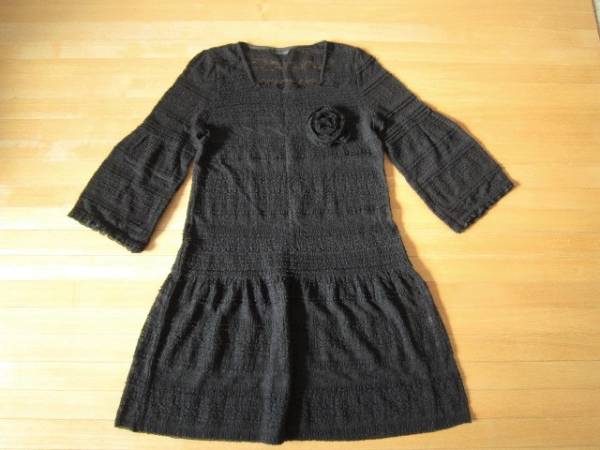 新品★インゲボルグ（ピンクハウス）ストレッチレースチュニック黒お花コサージュ付
