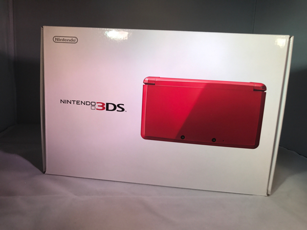 ほぼ新品美品任天堂3DS メタリックレッド