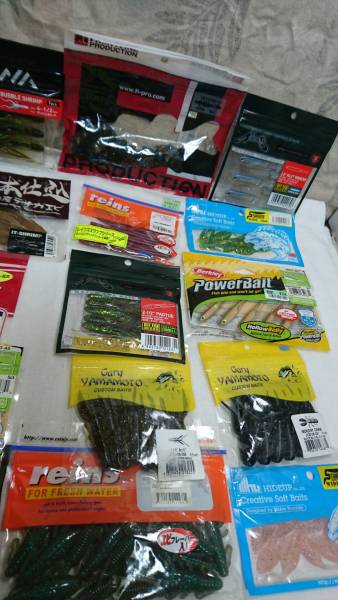 釣具セット 釣具・ルアー用品・ワーム色々20個まとめ売り 