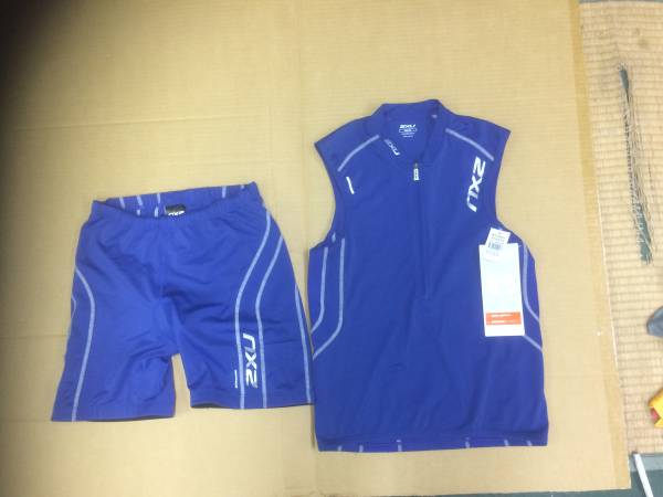 2XU トライスーツ　上下セット USED(2回）