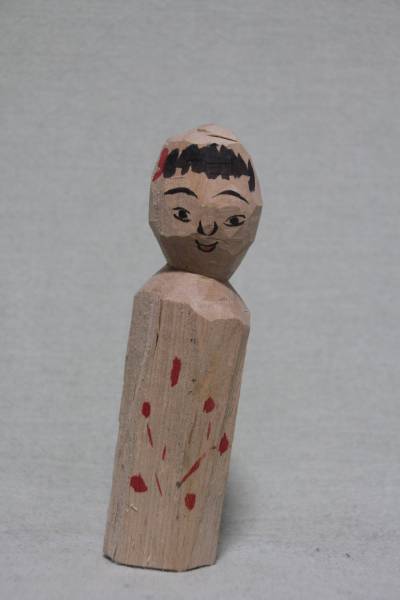 「８　　こけし　今晃　」