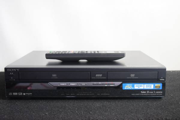 RDZ-D60V VHS一体型DVDレコーダー ソニーダビングに最適! RDZ-D60V VHS一体型DVDレコーダー ソニーダビングに最適!