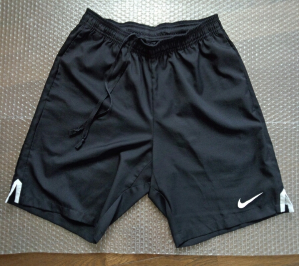 フェデラー！ナイキ９インチハーフパンツMサイズ