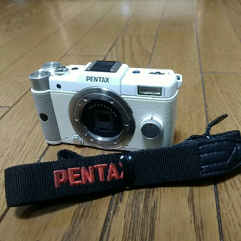 PENTAX Q ボディミラーレス一眼カメラ バッテリーがなく、動作未確認の