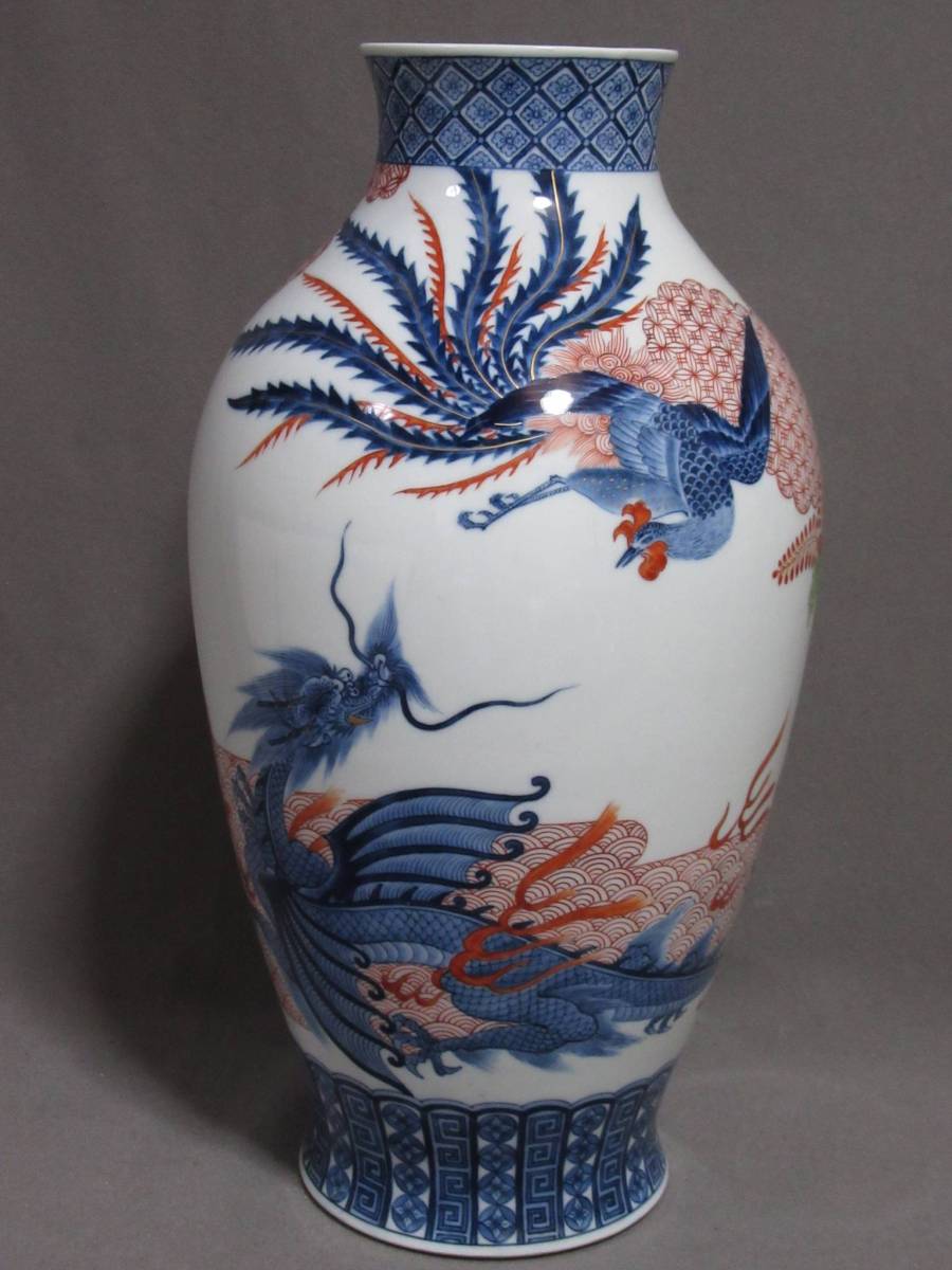 中国古美術 龍鳳文彫刻壺と容器セット 共箱 描金 純銅製 花瓶揃 供養用 置物 中国古美術 龍鳳文彫刻壺と容器セット 共箱 描金 純銅製 花瓶揃 供養用
