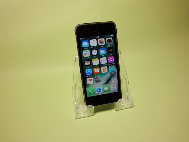 iPhoneSE 64GB スペースグレイ docomo SIMロック解除済_1