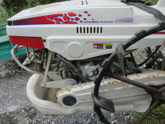 中古 鹿児島発 三菱歩行型 2条田植機MP26 綺麗にしています。 歩行