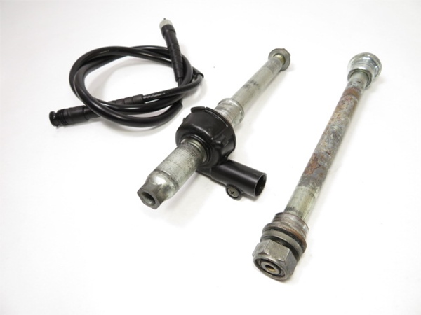 ◇CRM250AR/MD32 純正 フロント&リア/前後 アクスルシャフト カラー おまけ メーターギア&ワイヤー 実動車外し