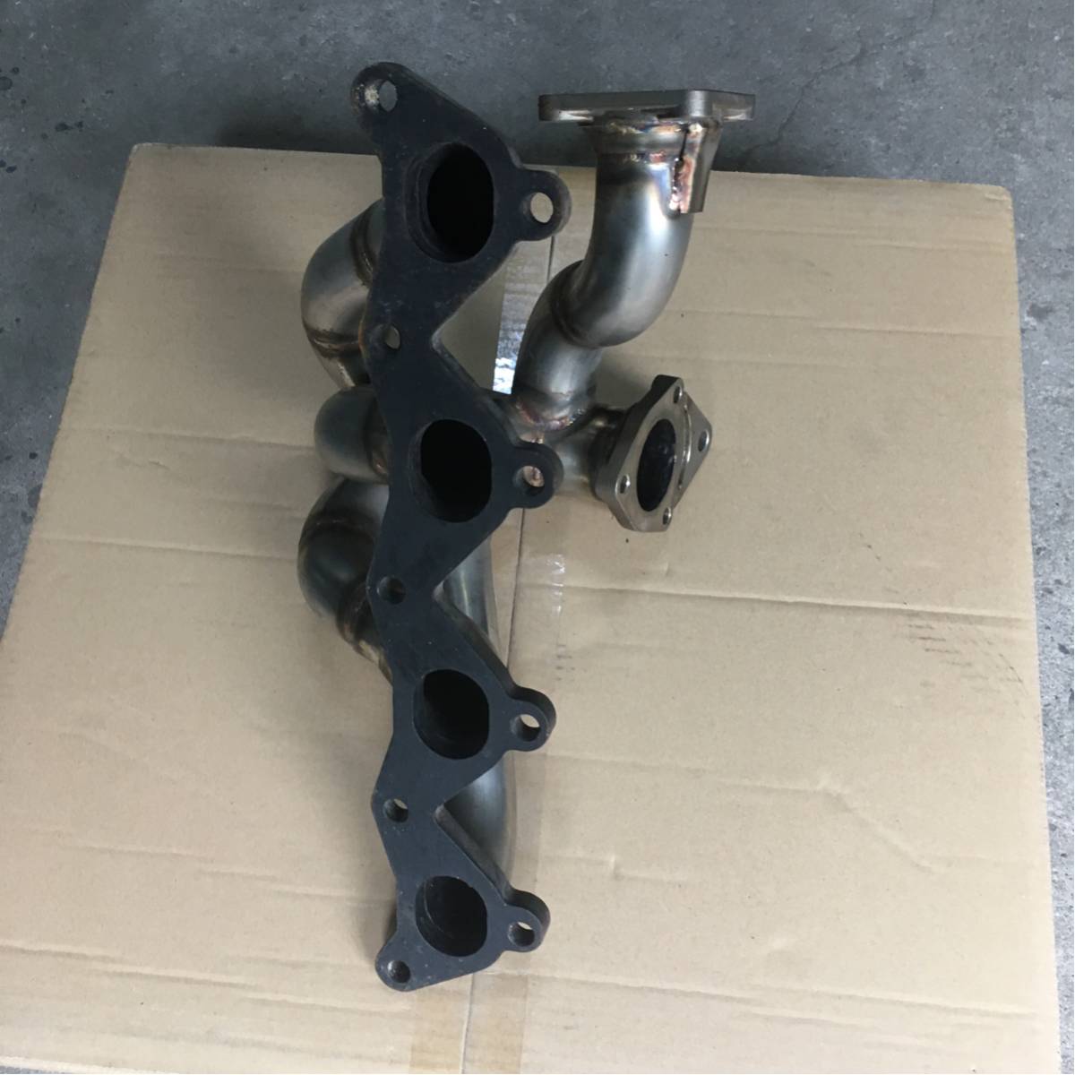 スカイライン RS turbo 用 エキゾースト マニーホールド ウエストゲート トラスト 未使用品