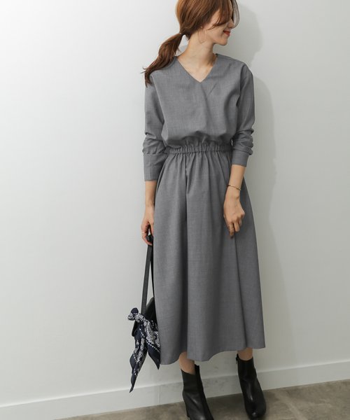 新品未使用 　VERY掲載　17AW秋冬　きれいシルエット　ワンピース　Vネック　グレー　M9号　デプレ