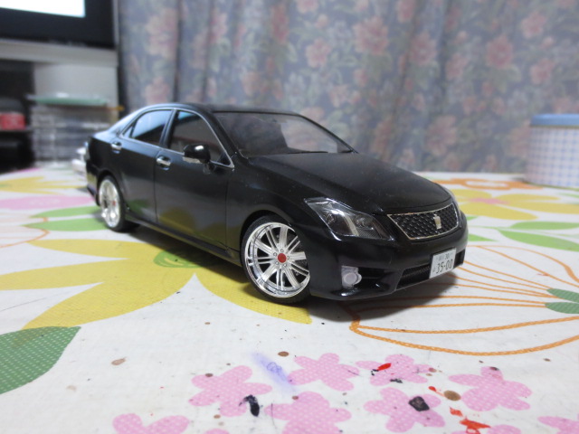 アオシマ 1/24 クラウンアスリート 後期型 黒 20系 完成品 1⁄24 トヨタ
