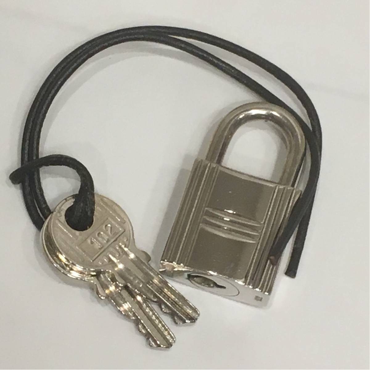 エルメス カデナ 鍵2本付き に興味をもっていただき 【公式通販】