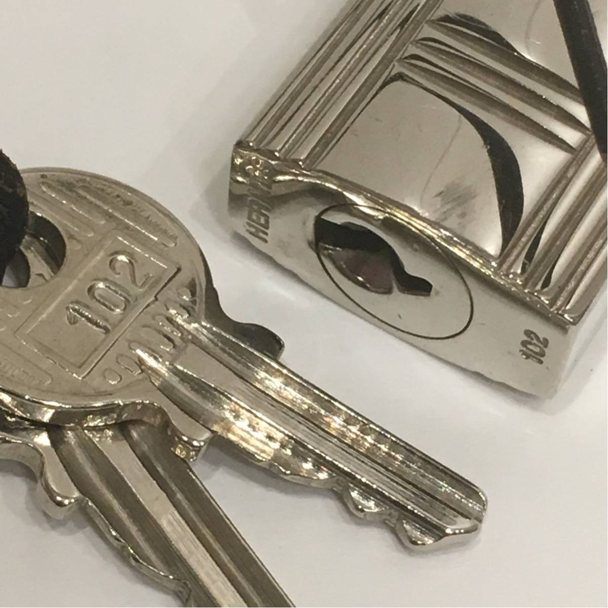 エルメス カデナ 鍵2本付き に興味をもっていただき 【公式通販】