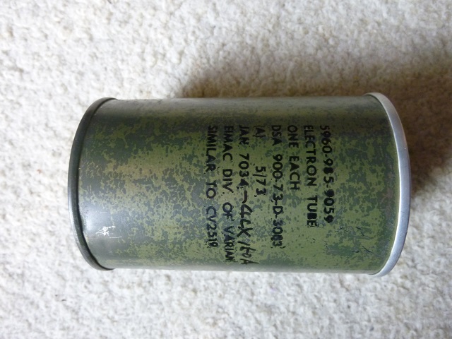 米軍用　４CX150A　無線機用　缶入りフアイナル真空管