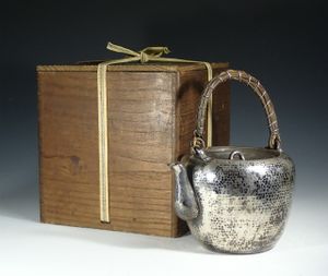 明治 金工のYahoo!オークション(旧ヤフオク!)の相場・価格を見る