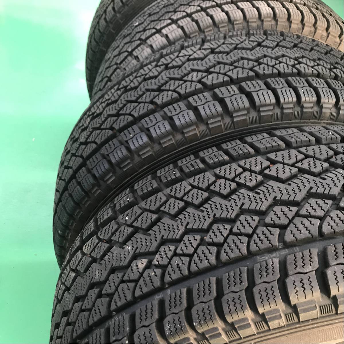 265⁄70-16アルミホイール冬タイヤセット 16インチアルミスタッドレス 