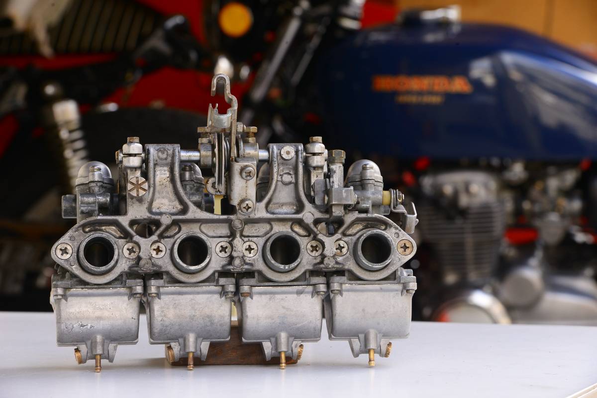 HONDA ホンダ CB400F cb400four 当時物 純正 キャブレター 売 HONDA ホンダ CB400F cb400four 当時物 純正 キャブレター 売