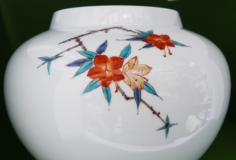 ◇◇奥川俊右衛門 奥川 俊右衛門 色絵花瓶 有田焼 白磁 花器 色絵