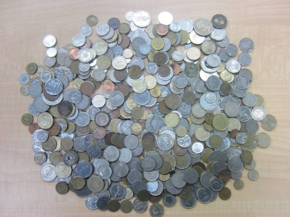 外国コイン 硬貨 おまとめ いろいろ ヨーロッパ アジア 他 重さ約2700ｇ 外国