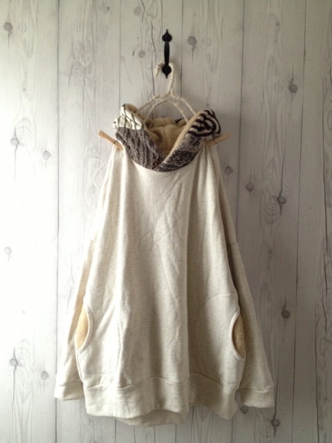 オートミール裏毛ニットパーカー