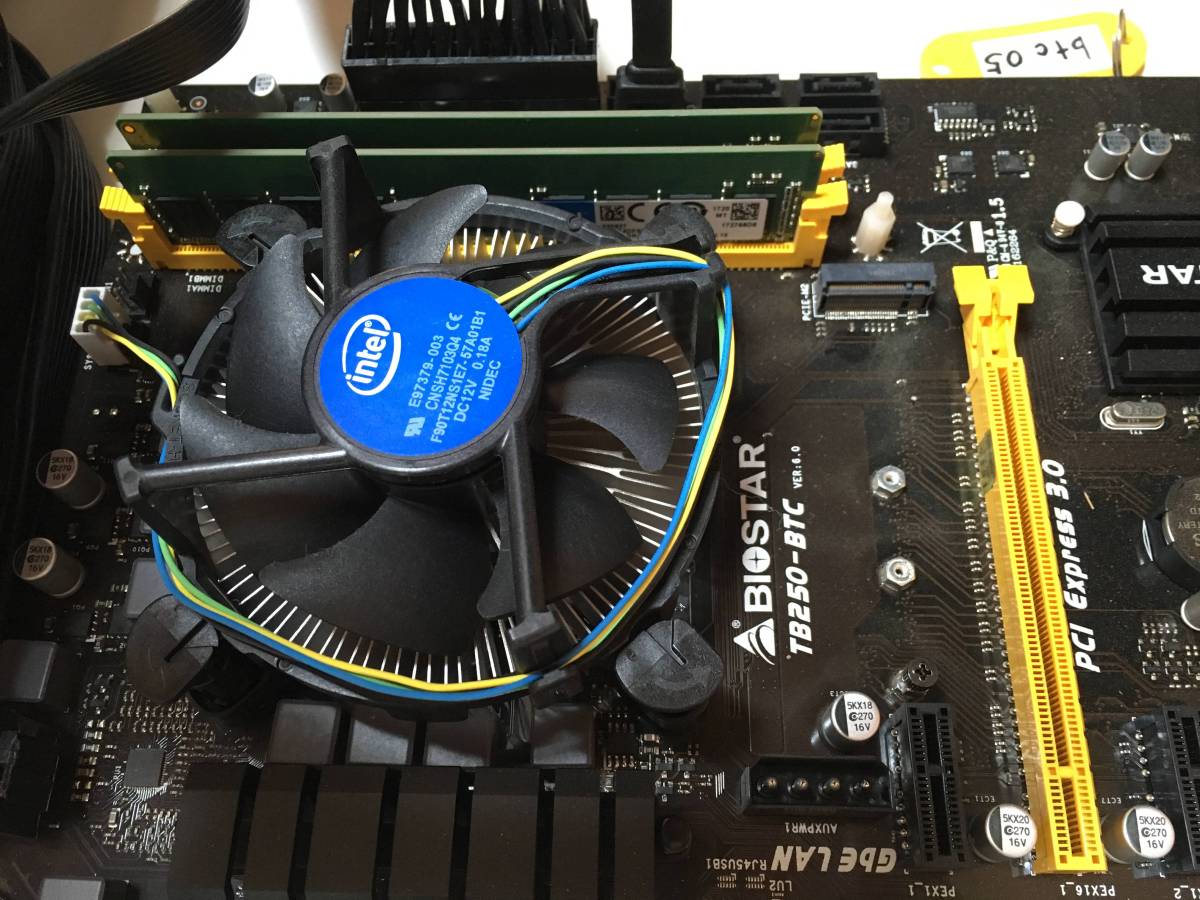 美品！ マイニングセット PC自作セット一式 OS:windows10・マザーボード:TB250-BTC  ・CPU:CeleronG3930・SSD120GB・メモリ8GB・BTC05-オンラインストア値下