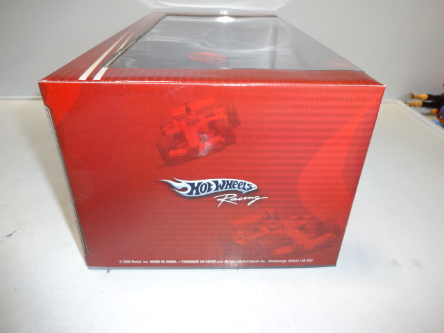 フェラーリ F2008 ホットウィール 1⁄18 Ferrari F2007 F1 r : 0 キミ