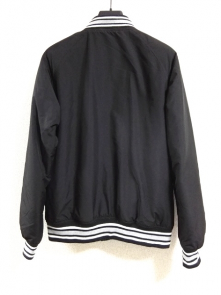 アングリッド UNGRID ジャケット ブルゾン サイズM 黒×白×グレー レディース Champion/裏ボア/冬物 美品 Ungrid - (アングリッド) Ungrid（アングリッド） ポケットデザインフェイクレザーブルゾン ブルゾン&frasl;M&frasl;ポリエステル&frasl;BEG