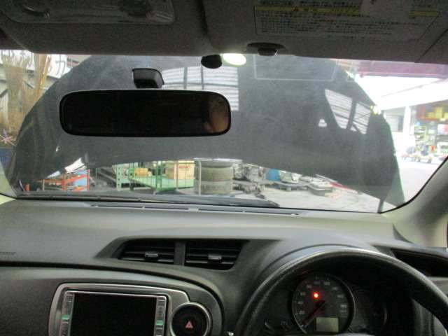 1-143811 NSP130 ヴィッツ インストルメントパネル