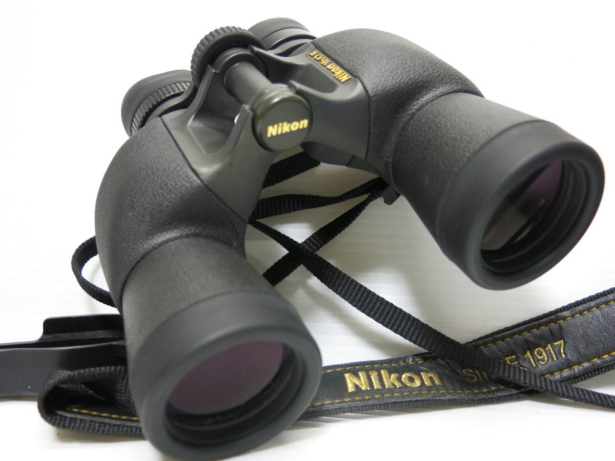 美品　双眼鏡　ニコン　Nikon SE 10x42 6° CF