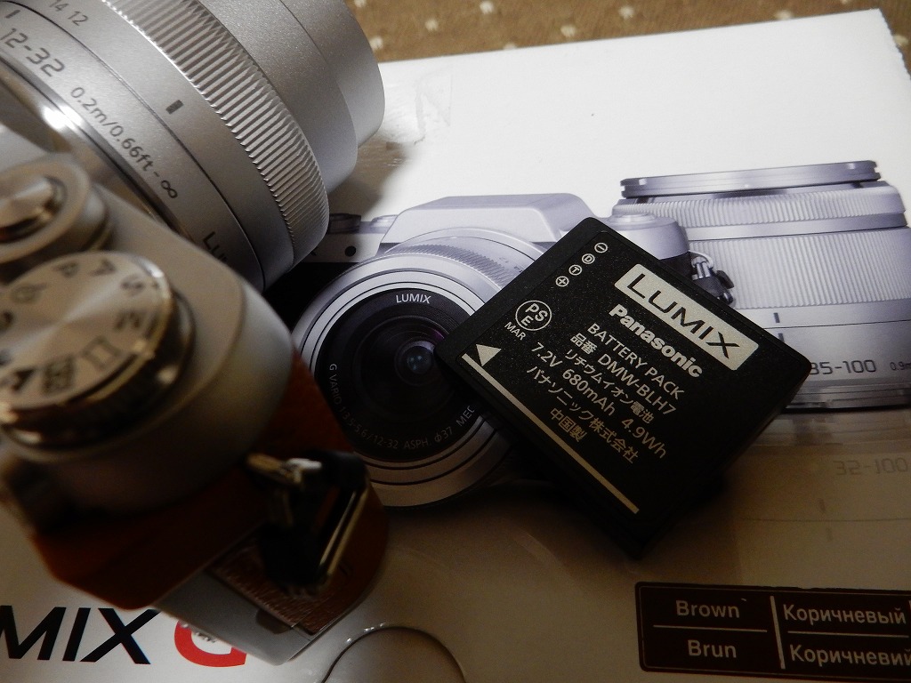 ☆超美品☆Panasonic 一眼レフ LUMIX G DMC-GF7W パナソニック