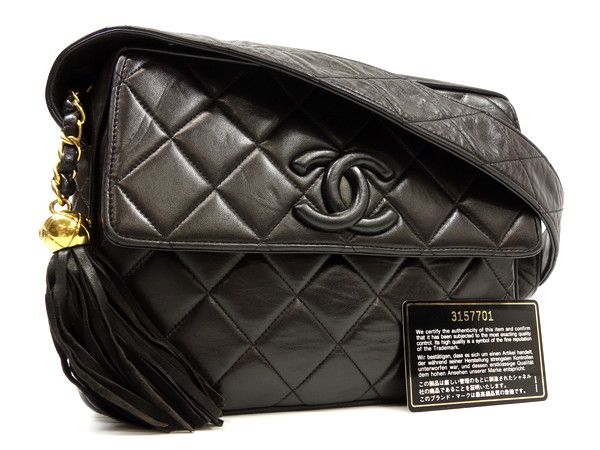 CHANELシャネル】マトラッセ☆ココマーク☆フリンジ付き☆マグネット 