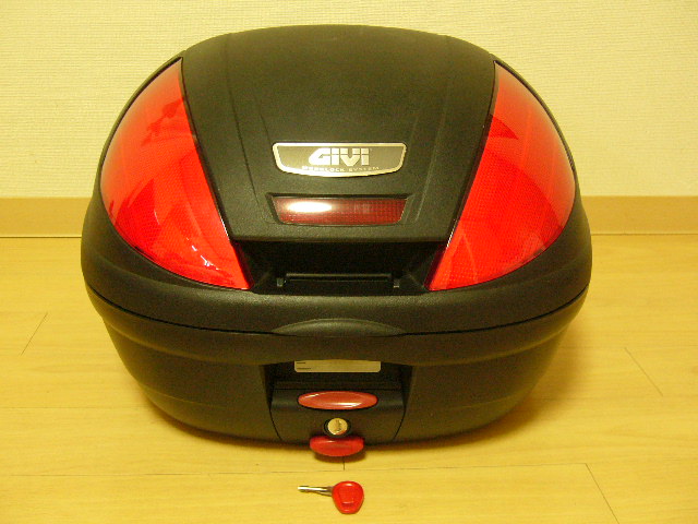 年末/今回限り 汎用品 GIVI製リアボックス(モノロックケース) 必見/E370シリーズ