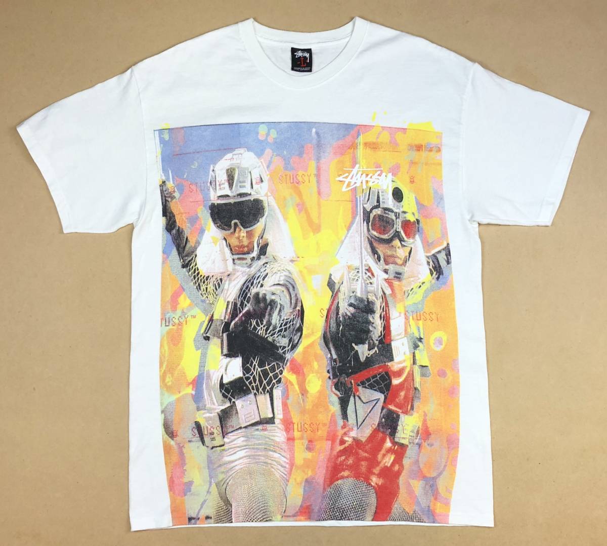 希少コラボStussy メルカリ 宇宙飛行士プリントTシャツ Campion × 銀河 