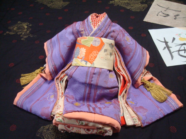 ご予約品[静] 市松人形 10号サイズの着物と長襦袢のセットと帯のセット 市松さんお着物セット・10号（身長38～40センチ）・ 凍りきる
