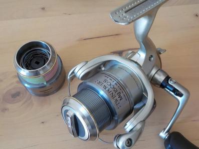 シマノ：03 ツインパワー Mg 1500S 替えスプール付き シマノ(SHIMANO