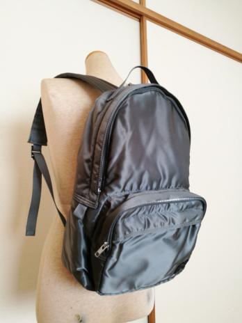 人気，最新作 ポーター タンカー リュックサックS シルバーグレー 吉田カバン(リュックサック、デイパック)｜売買されたオークション情報、yahooの商品情報をアーカイブ公開 - オークファン かばん、バッグ