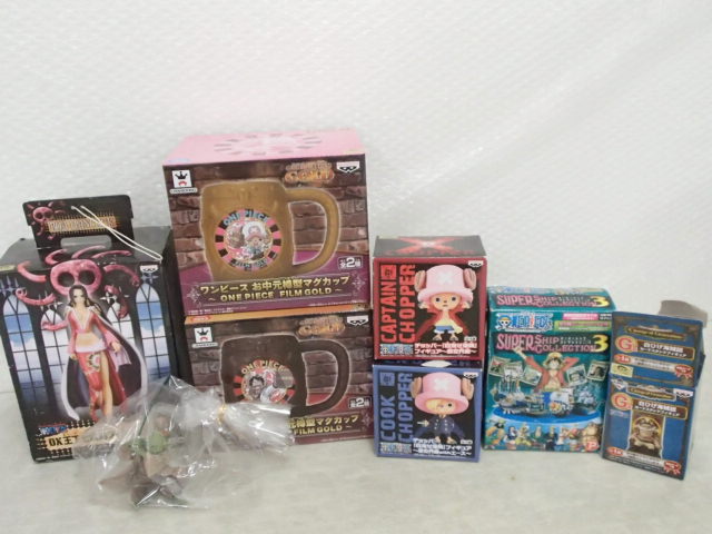 訳あり ONE PIECE 王下七武海フィギュア，お中元樽型マグカップ 他 