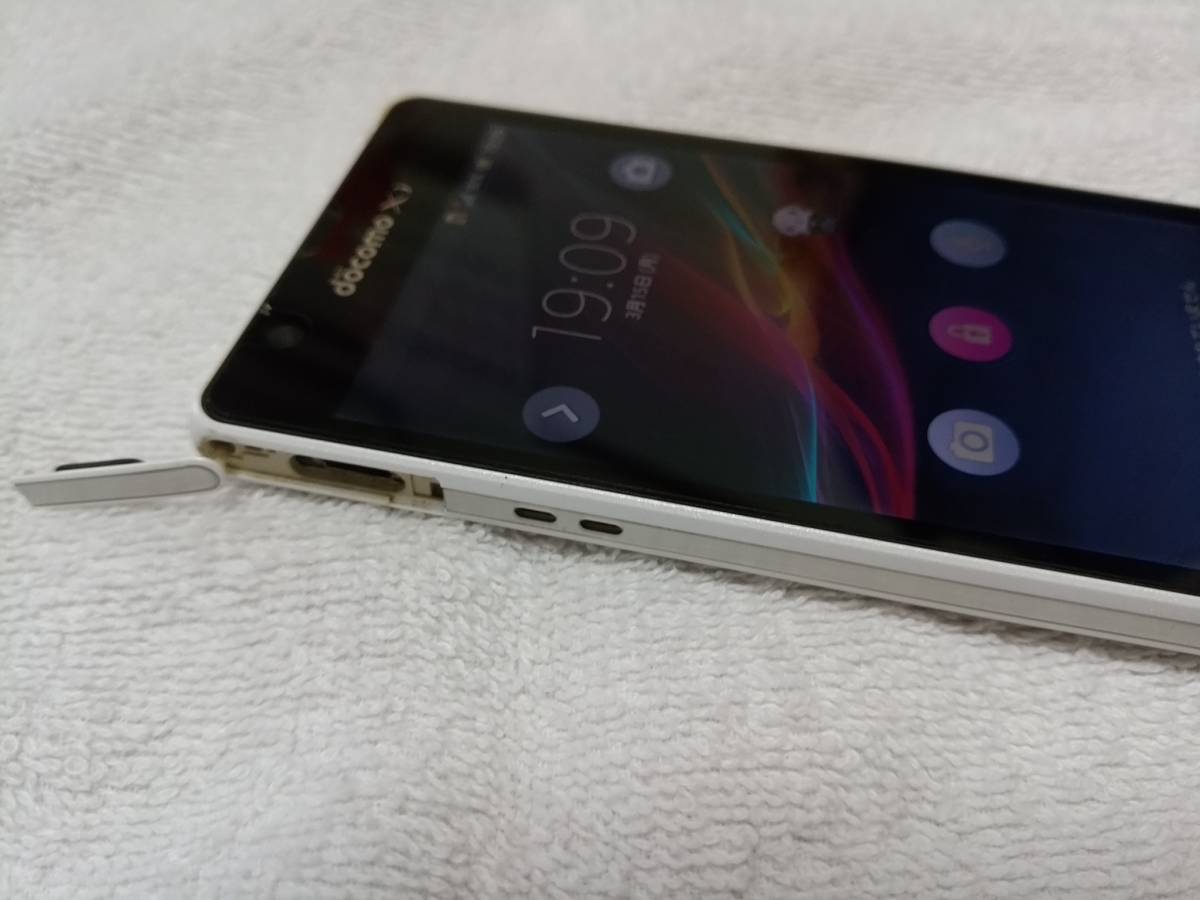 NTT Docomo ドコモ XPERIA SO-04E 白 中古品 SO-04E A Xperia NTT
