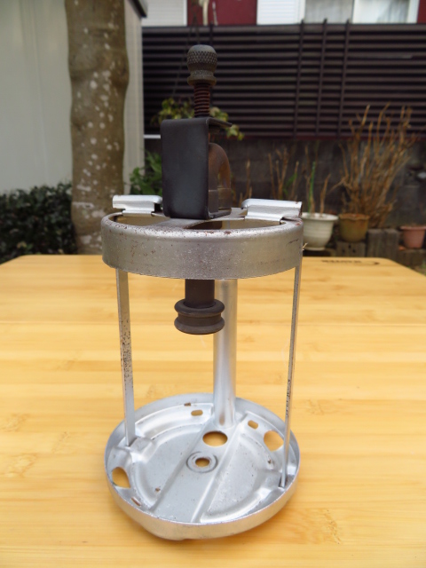 正規品，安い パーツ Coleman200系フレーム一式 前期型(ホワイトガソリンランタン)｜売買されたオークション情報、yahooの商品情報をアーカイブ公開 - オークファン ホワイトガソリンランタン