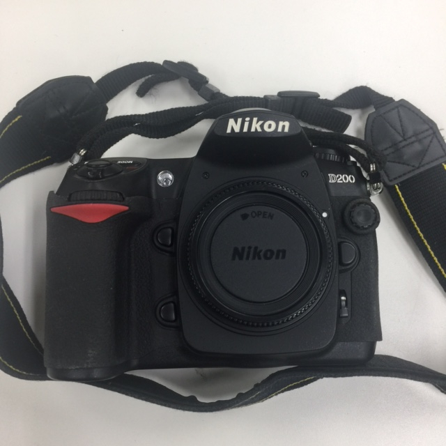 【赤字超特価，新品】 ニコン/Nikon D200 ボディ 動作未確認(ニコン)｜売買されたオークション情報、yahooの商品情報をアーカイブ公開 - オークファン ニコン
