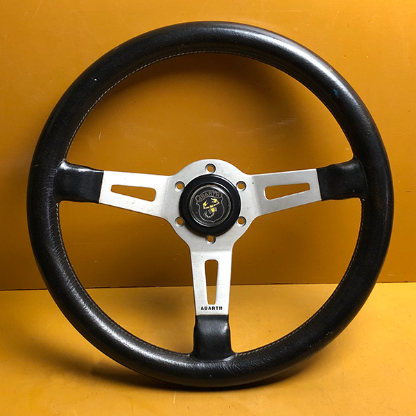 希少？ 当時物 アバルト ABARTH ウッド ステアリング 2スポーク