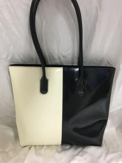 Q82087◆ フルラ FURLA 本革レザー ブラック×ホワイト トートバッグ