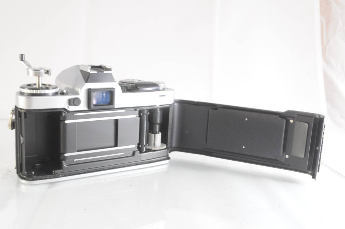 送料無料☆極上品☆ミノルタ MINOLTA XD ボディ☆露出計・シャッター全速完