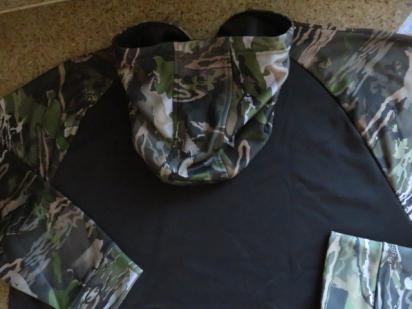 新品　XXXL 　UNDER ARMOUR/アンダーアーマー　 FOREST CAMO/フォレストカモ　 　　パーカー